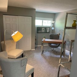 living room model unit at 100 Inverness Apartments in Birmingham, AL