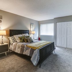 bedroom model unit at 100 Inverness Apartments in Birmingham, AL