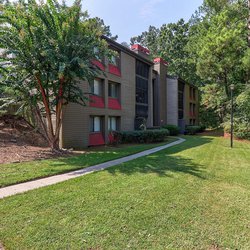 building at at 100 Inverness Apartments in Birmingham, AL